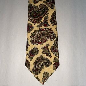 Abercrombie & Fitch Paisley Patterned Tie